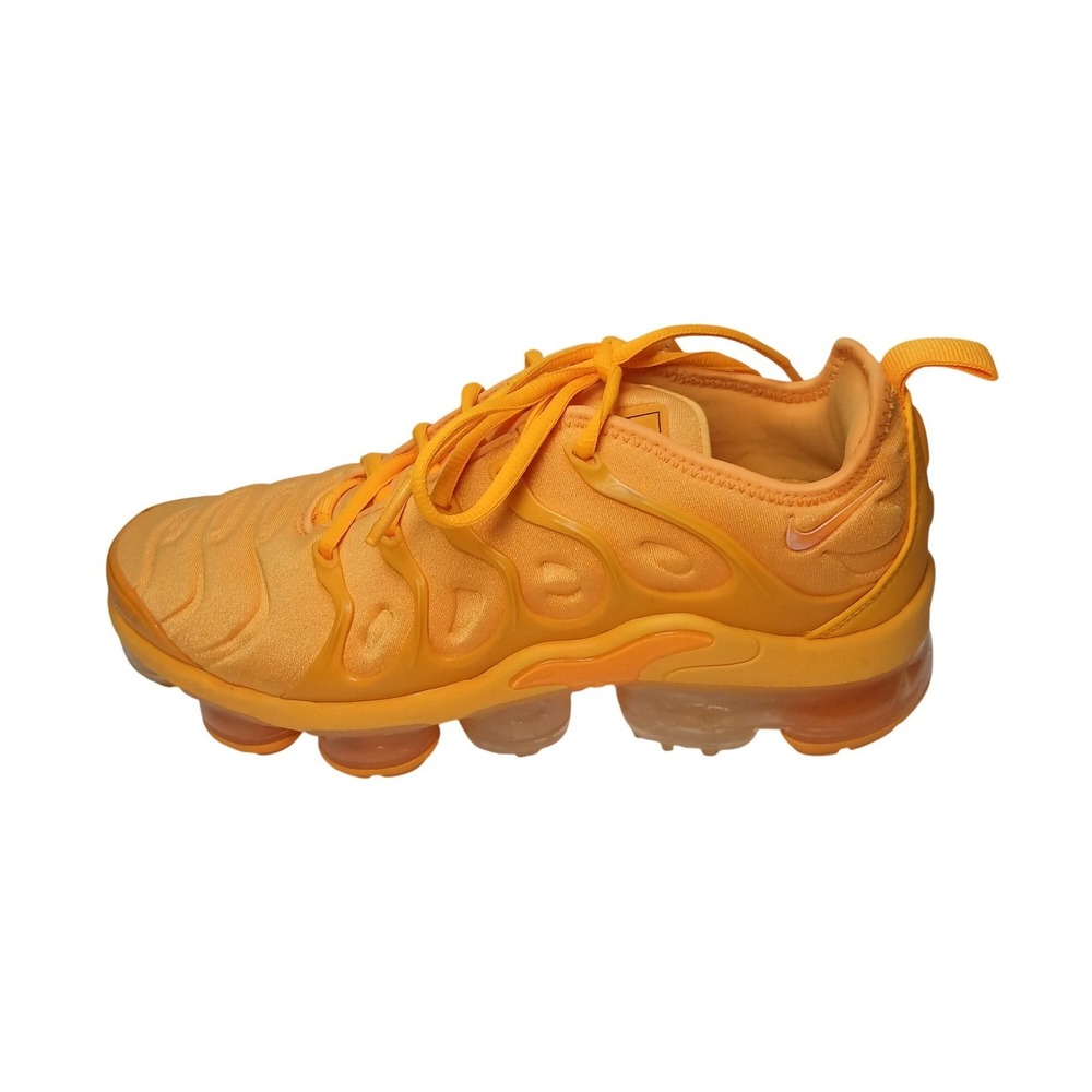 Nike Air VaporMax Plus Women 7.5 Egg Yolk Orange CW7011-800 Low Top Sneakers